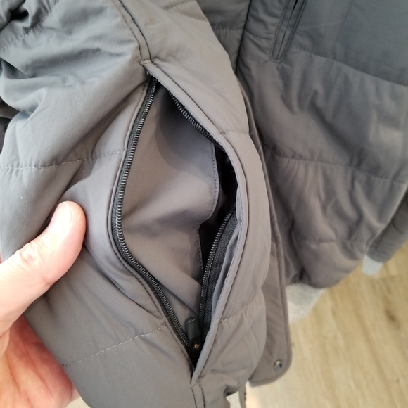 Kit and ace reversable jacket large? - Picture 9 of 9